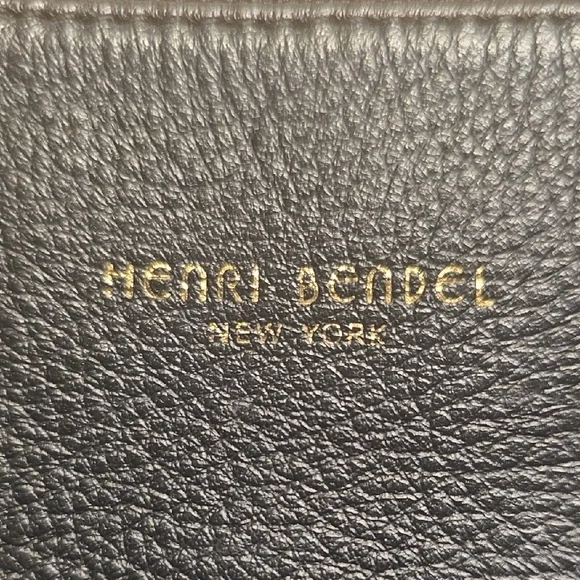 Henri Bendel Black Leather Crossbody Bag with Gold Chain - Picture 9 of 12